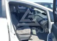2015 Toyota PRIUS фото