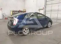 2015 Toyota PRIUS фото