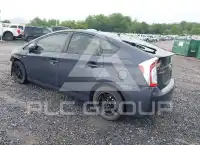 2015 Toyota PRIUS фото