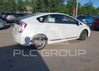 2015 Toyota PRIUS фото