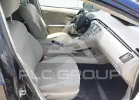 2015 Toyota PRIUS фото
