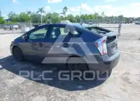 2015 Toyota PRIUS photo