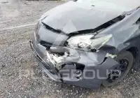 2015 Toyota PRIUS фото