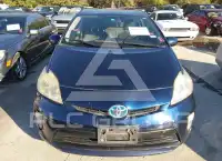 2015 Toyota PRIUS фото
