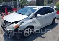 2015 Toyota PRIUS фото