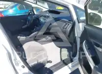 2015 Toyota PRIUS photo