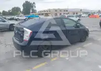 2015 Toyota PRIUS фото