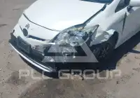 2015 Toyota PRIUS фото