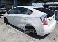 2015 Toyota PRIUS фото