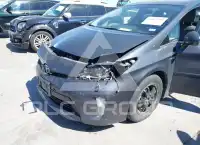 2015 Toyota PRIUS photo