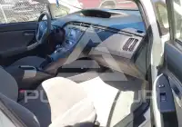 2015 Toyota PRIUS photo