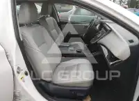 2015 Toyota AVALON photo