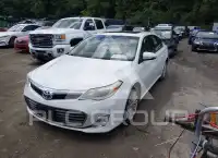 2015 Toyota AVALON photo