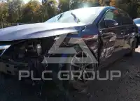 2015 Toyota AVALON photo