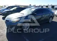 2015 Toyota AVALON photo
