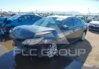2015 Toyota AVALON photo