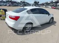 2015 KIA Rio photo