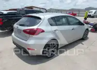 2015 KIA Forte фото