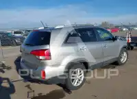 2015 KIA Sorento photo