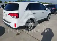 2015 KIA Sorento photo