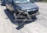 2015 KIA Sedona photo