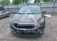 2015 KIA Sedona фото