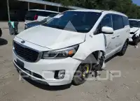 2015 KIA Sedona photo