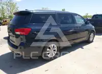 2015 KIA Sedona фото
