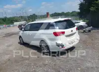 2015 KIA Sedona photo