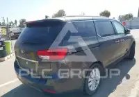 2015 KIA Sedona фото