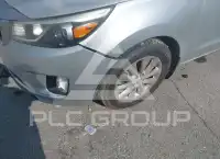 2015 KIA Sedona photo