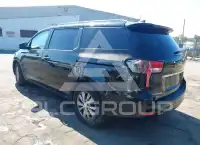 2015 KIA Sedona photo