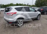 2015 Ford ESCAPE фото