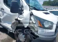 2015 Ford TRANSIT photo
