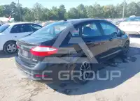 2015 Ford FIESTA photo