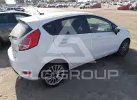 2015 Ford FIESTA фото