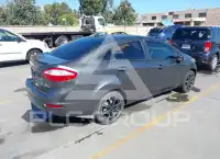 2015 Ford FIESTA фото