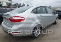 2015 Ford FIESTA photo