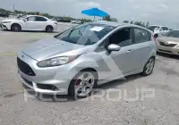 2015 Ford FIESTA photo