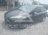 2015 Ford FIESTA фото