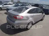 2015 Ford FIESTA фото