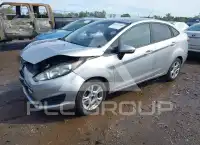 2015 Ford FIESTA фото
