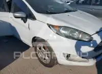 2015 Ford FIESTA photo