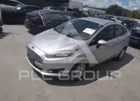 2015 Ford FIESTA фото