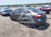 2015 Ford FIESTA photo