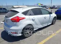 2015 Ford FOCUS фото