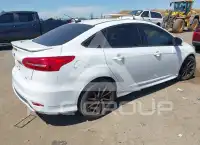 2015 Ford FOCUS фото