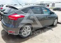 2015 Ford FOCUS фото