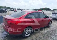 2015 Ford FOCUS фото
