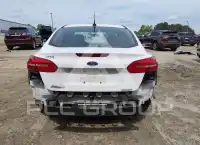 2015 Ford FOCUS фото
